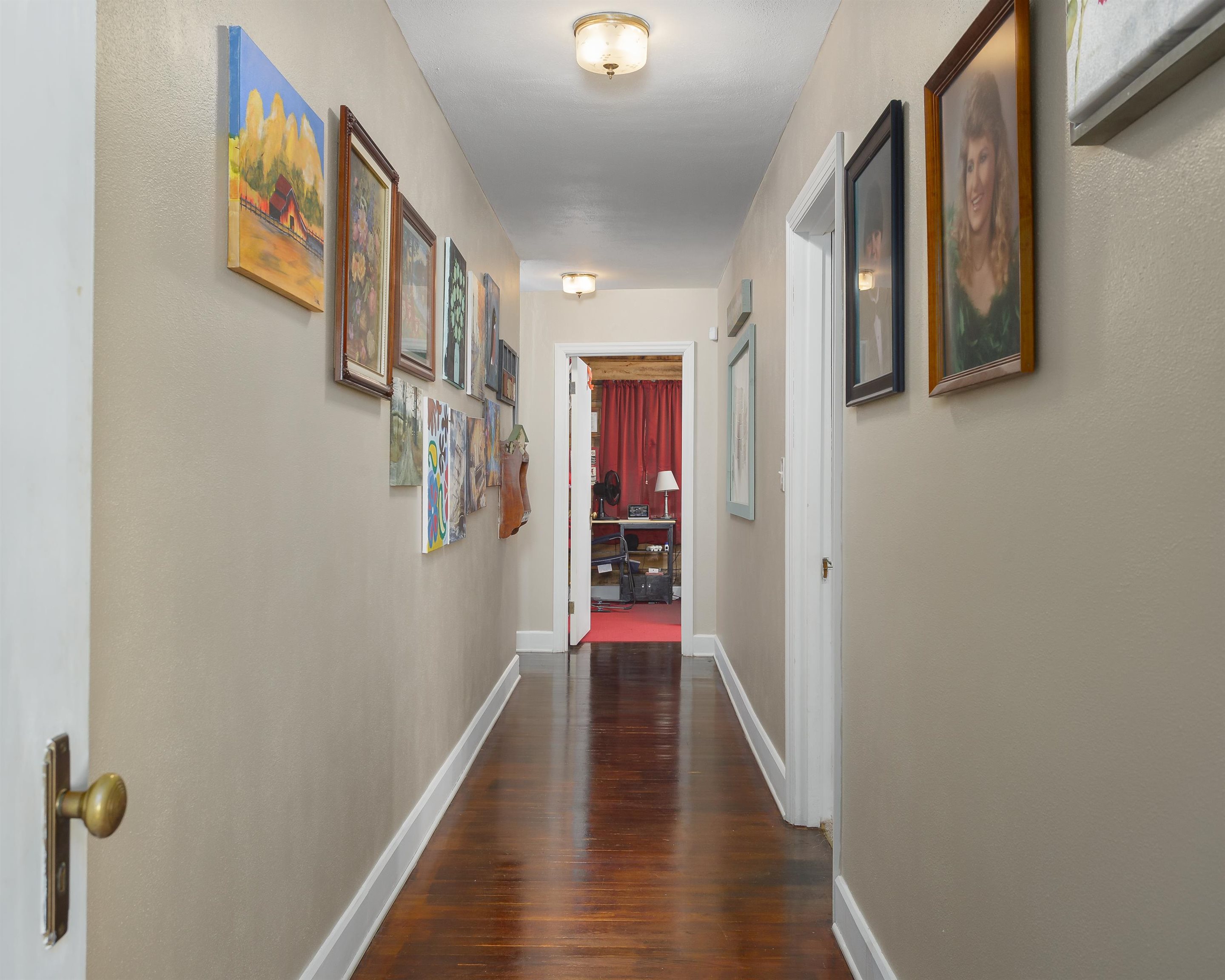 606 Green Ave