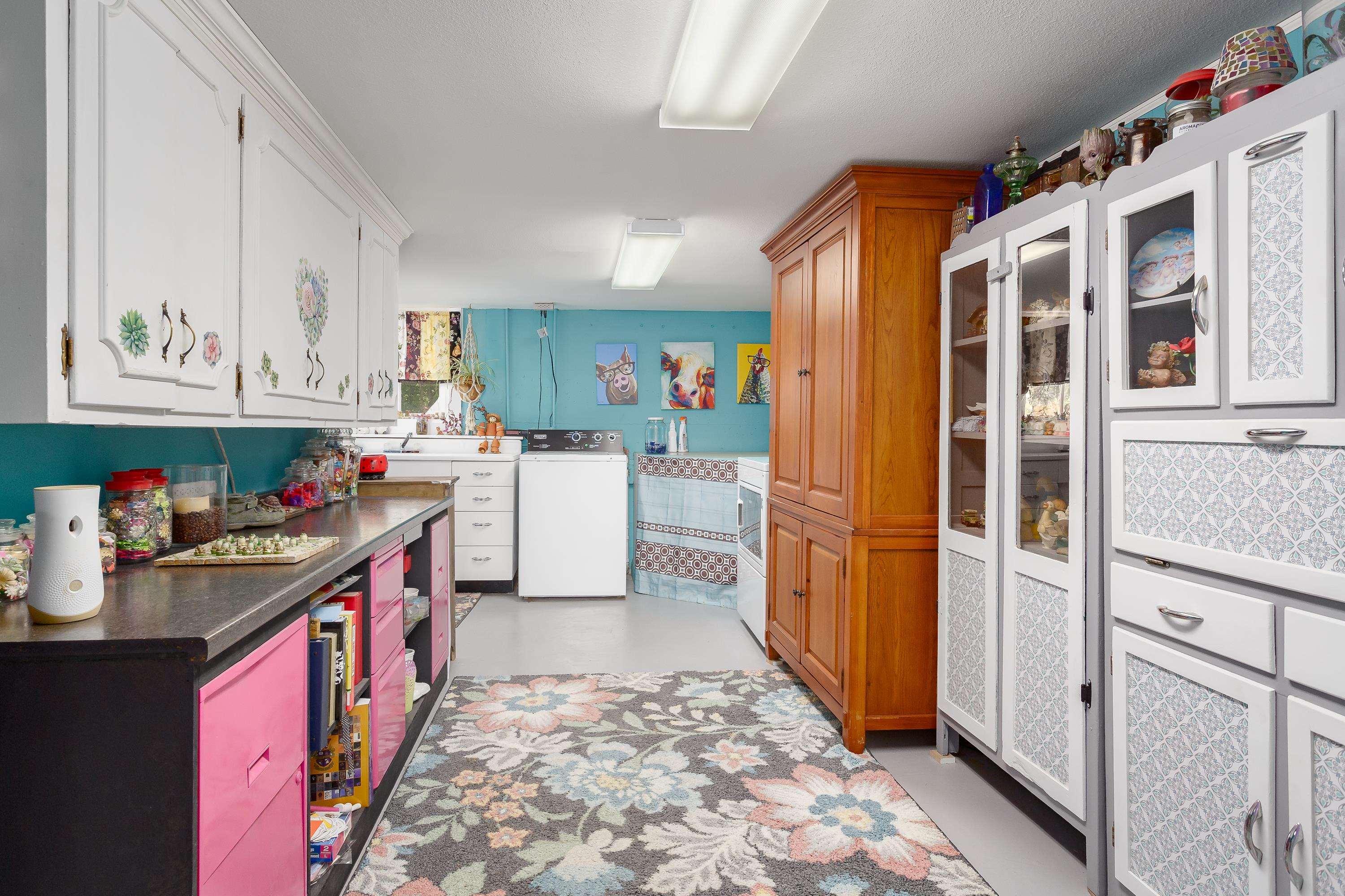 606 Green Ave