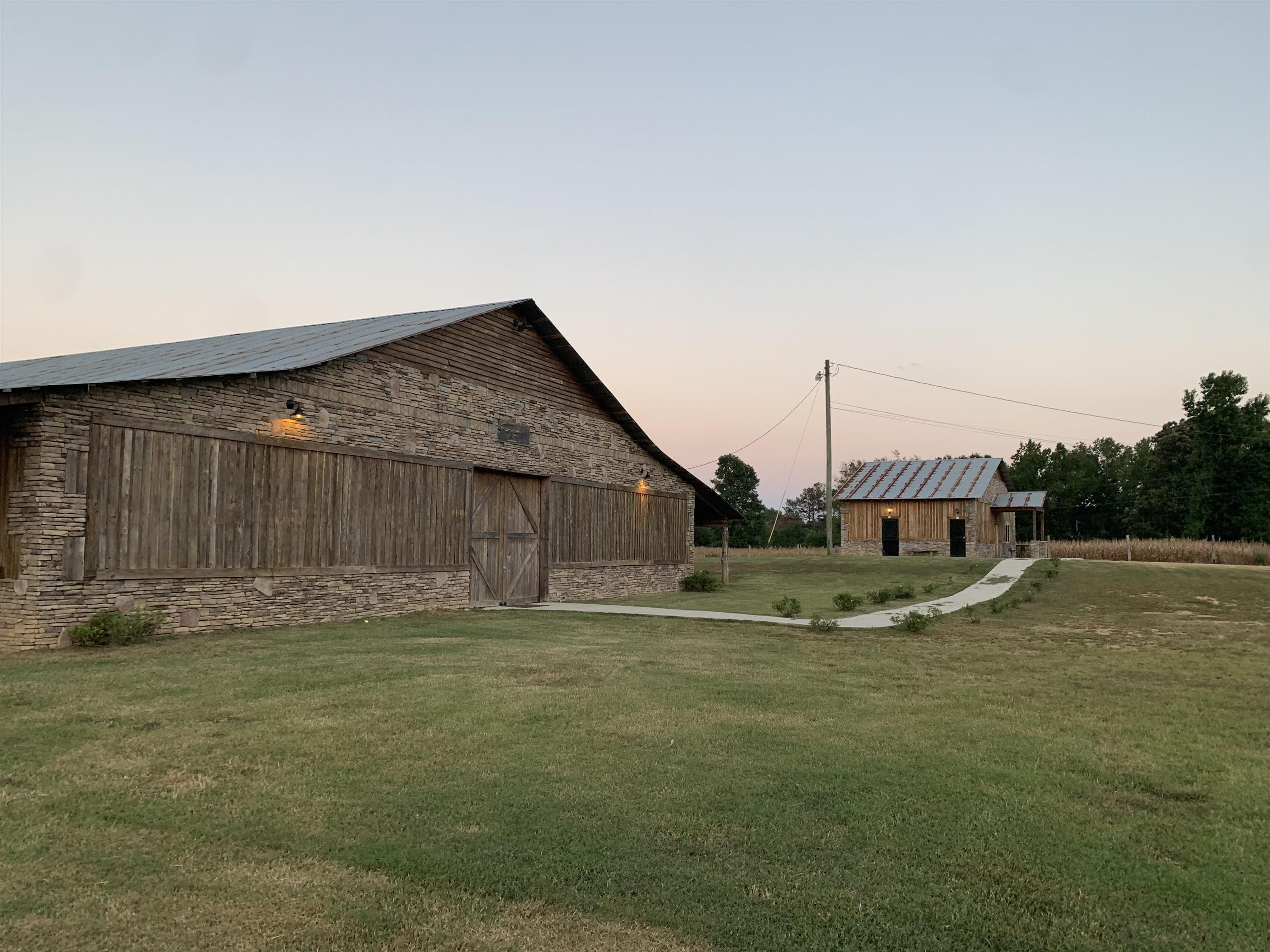 2800 Hwy 63