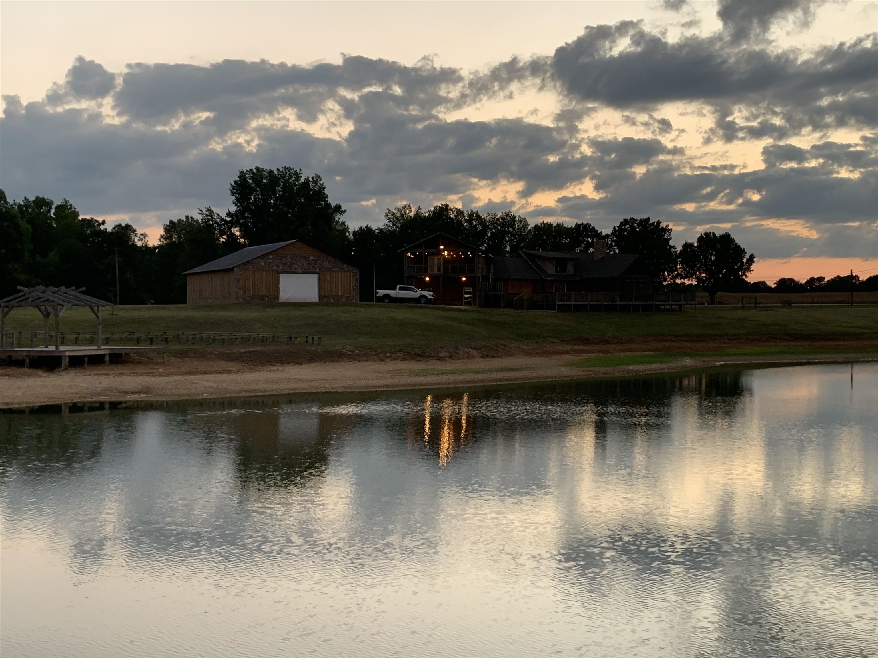 2800 Hwy 63