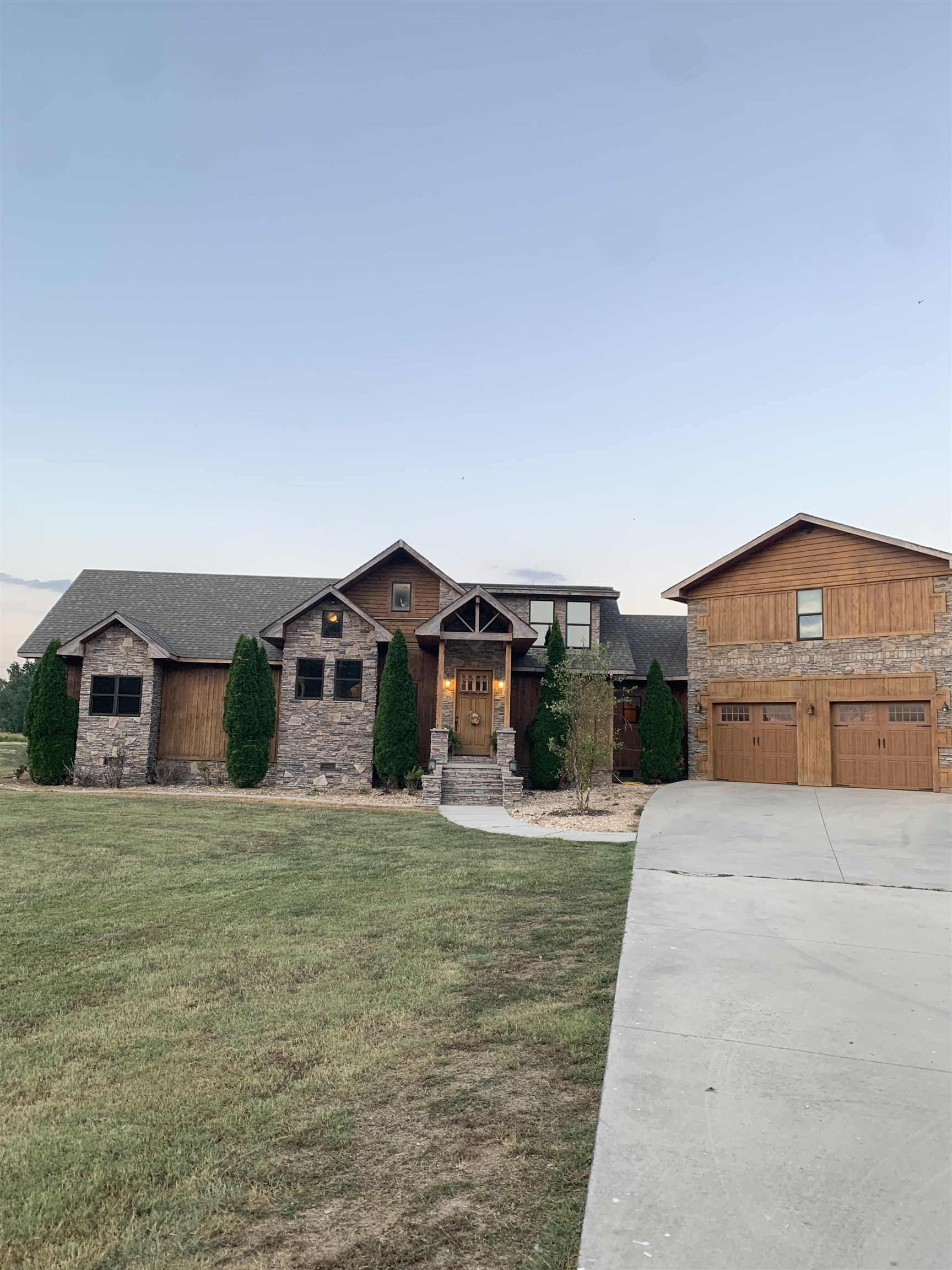2800 Hwy 63