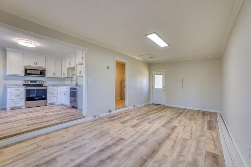 705 Baker Blvd