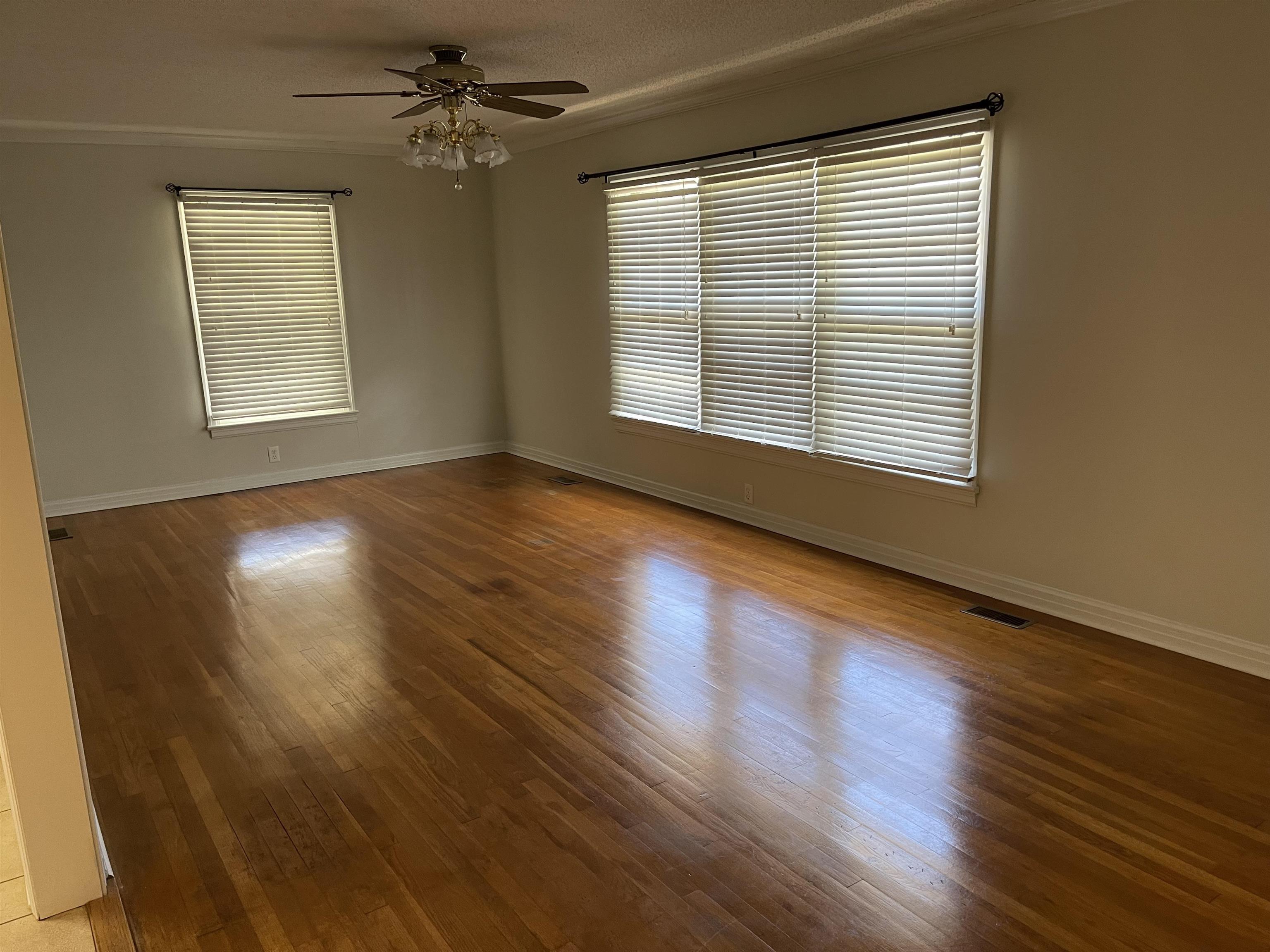 247 Woodmont Dr
