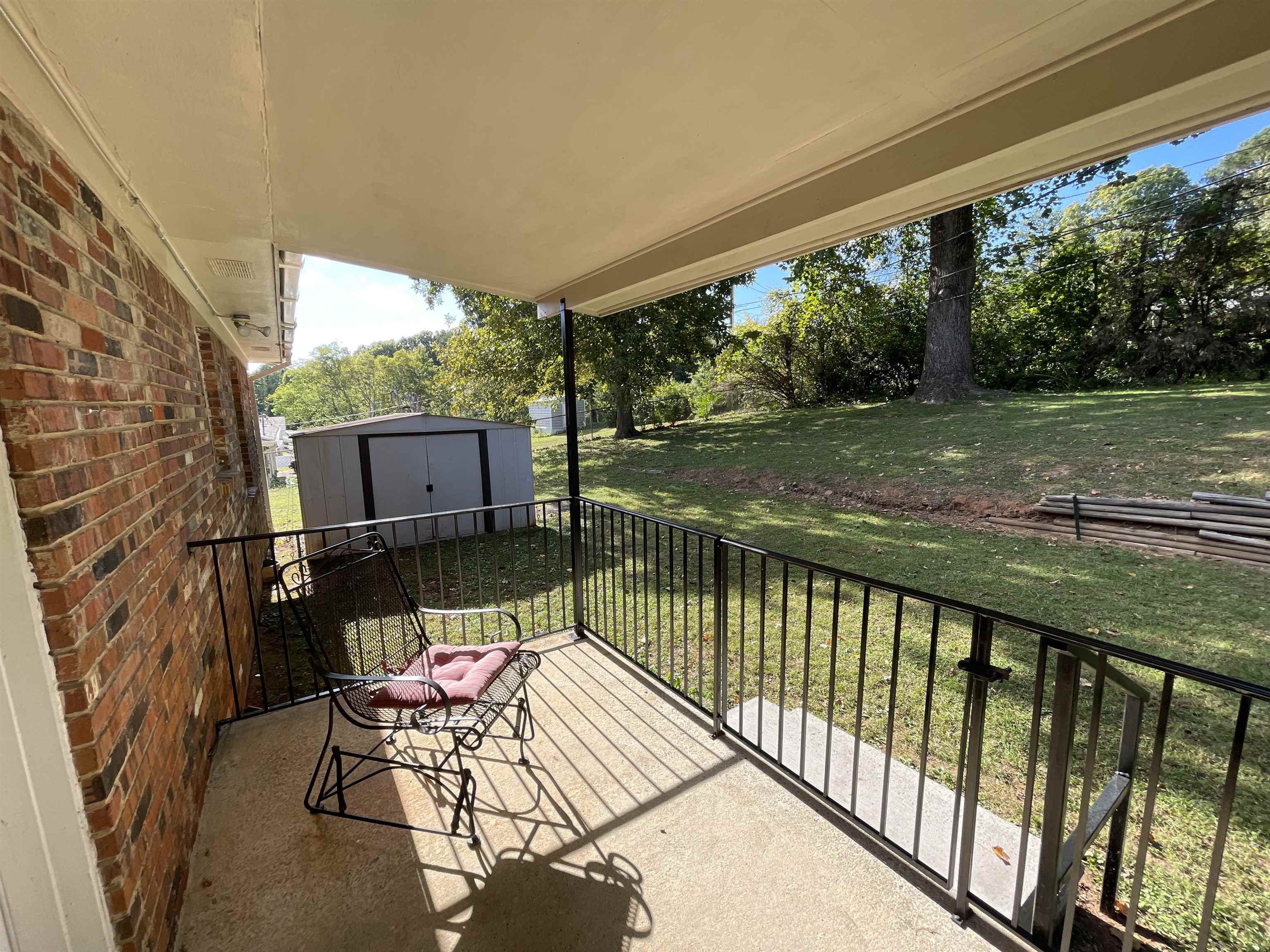 247 Woodmont Dr