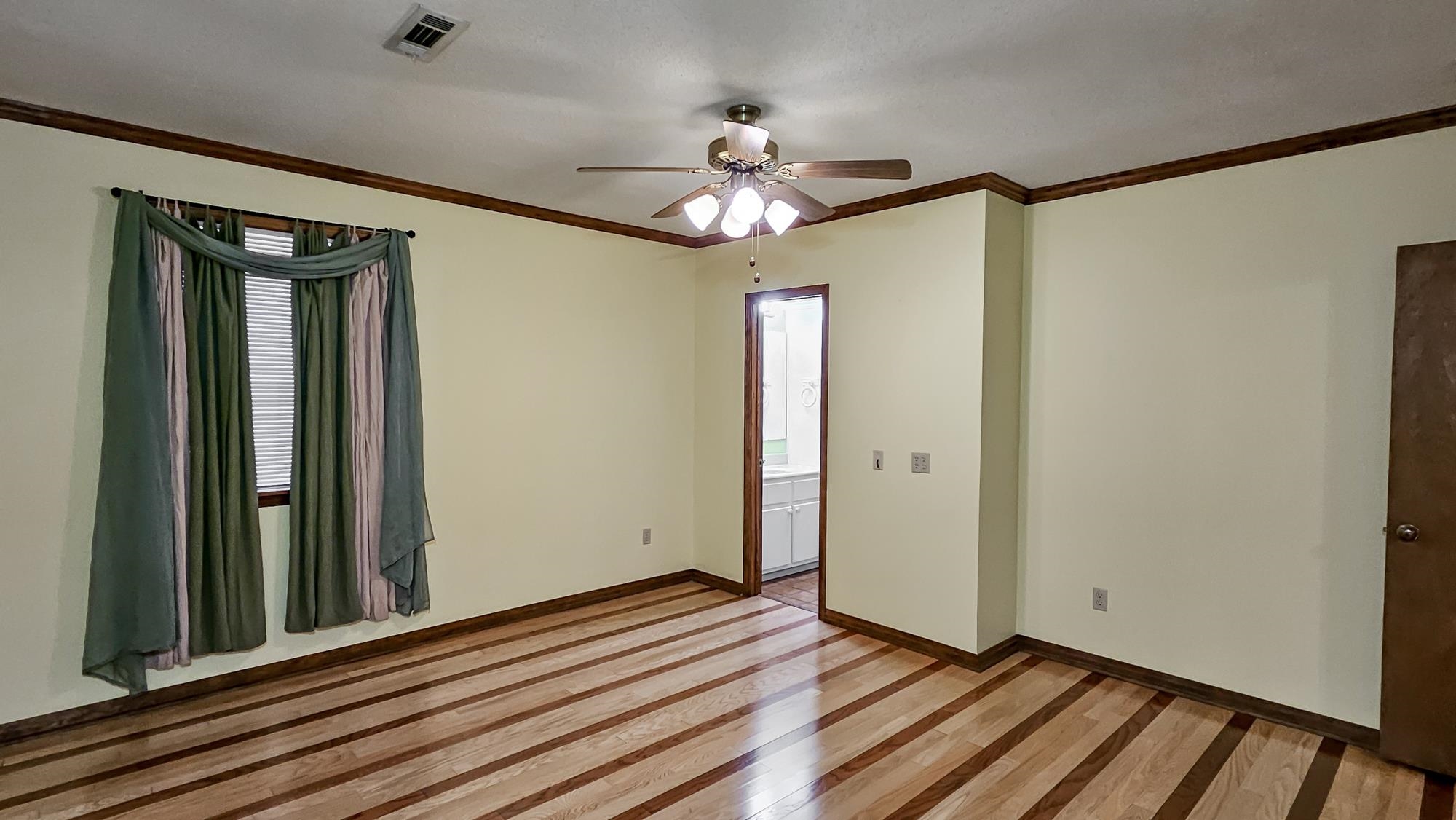 1302 Redmont Dr