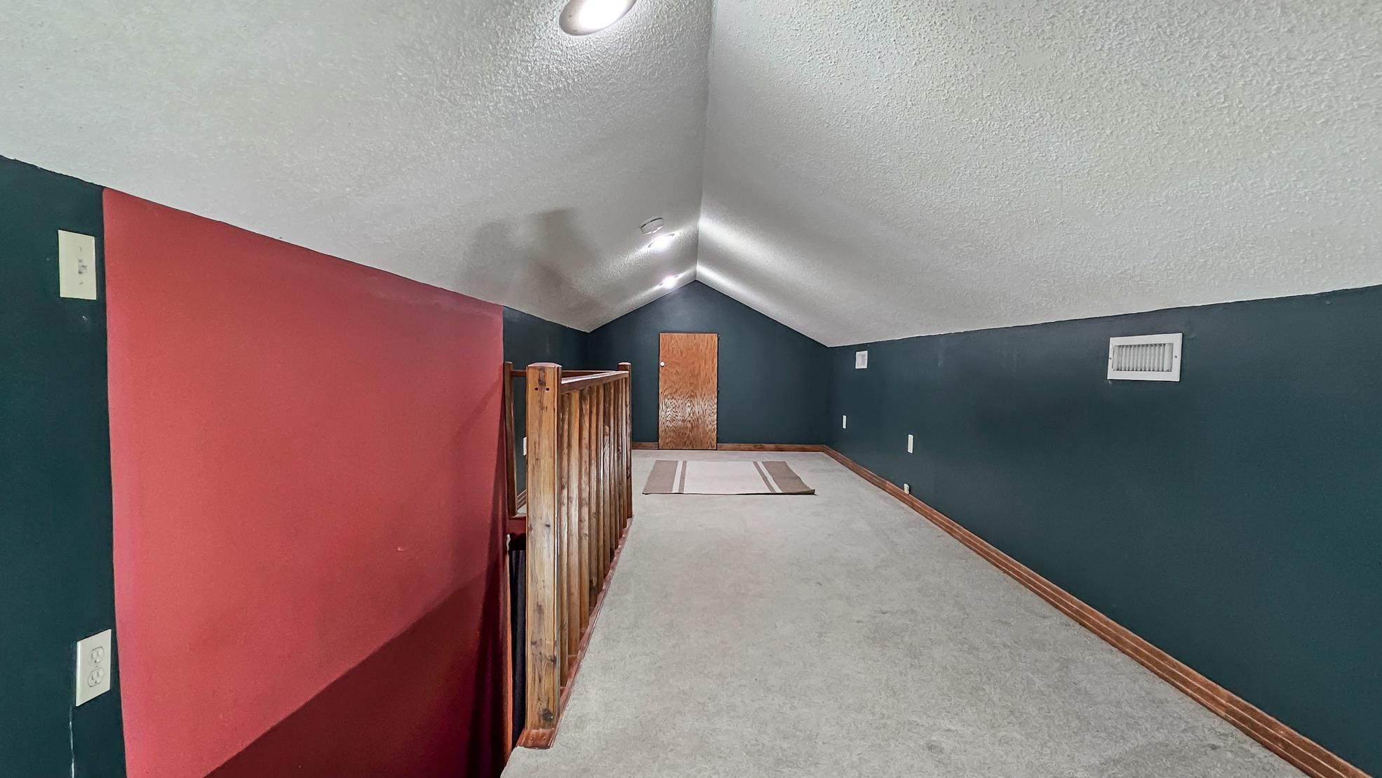 1302 Redmont Dr