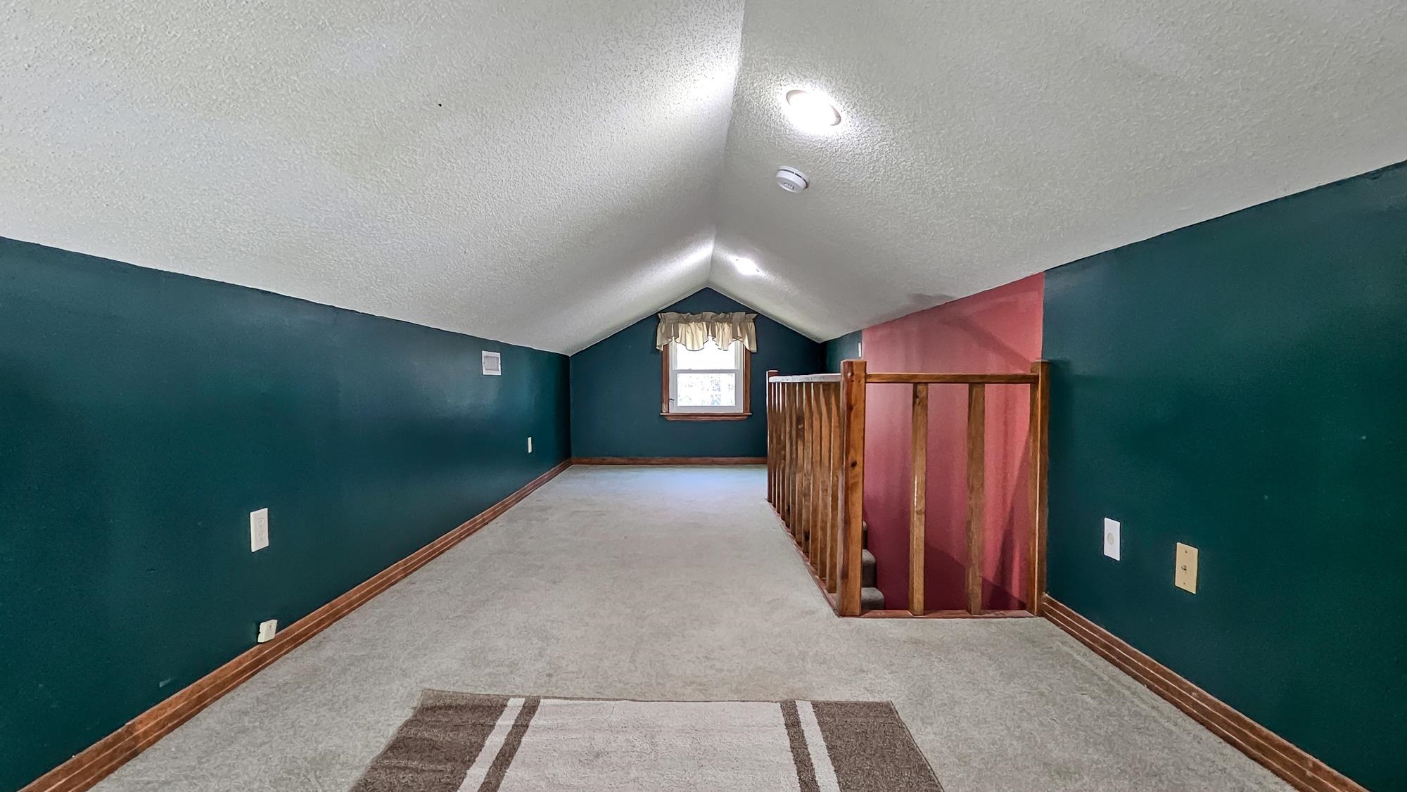 1302 Redmont Dr