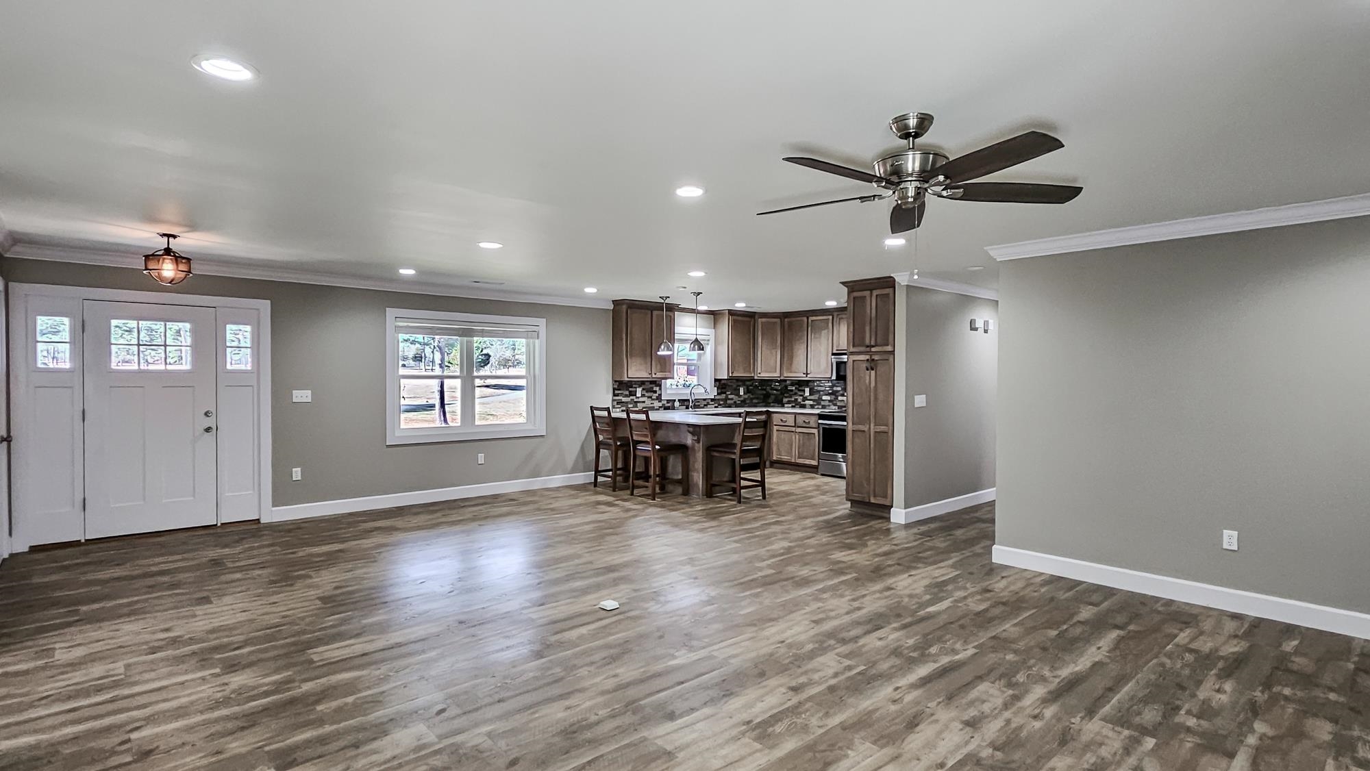 1302 Redmont Dr