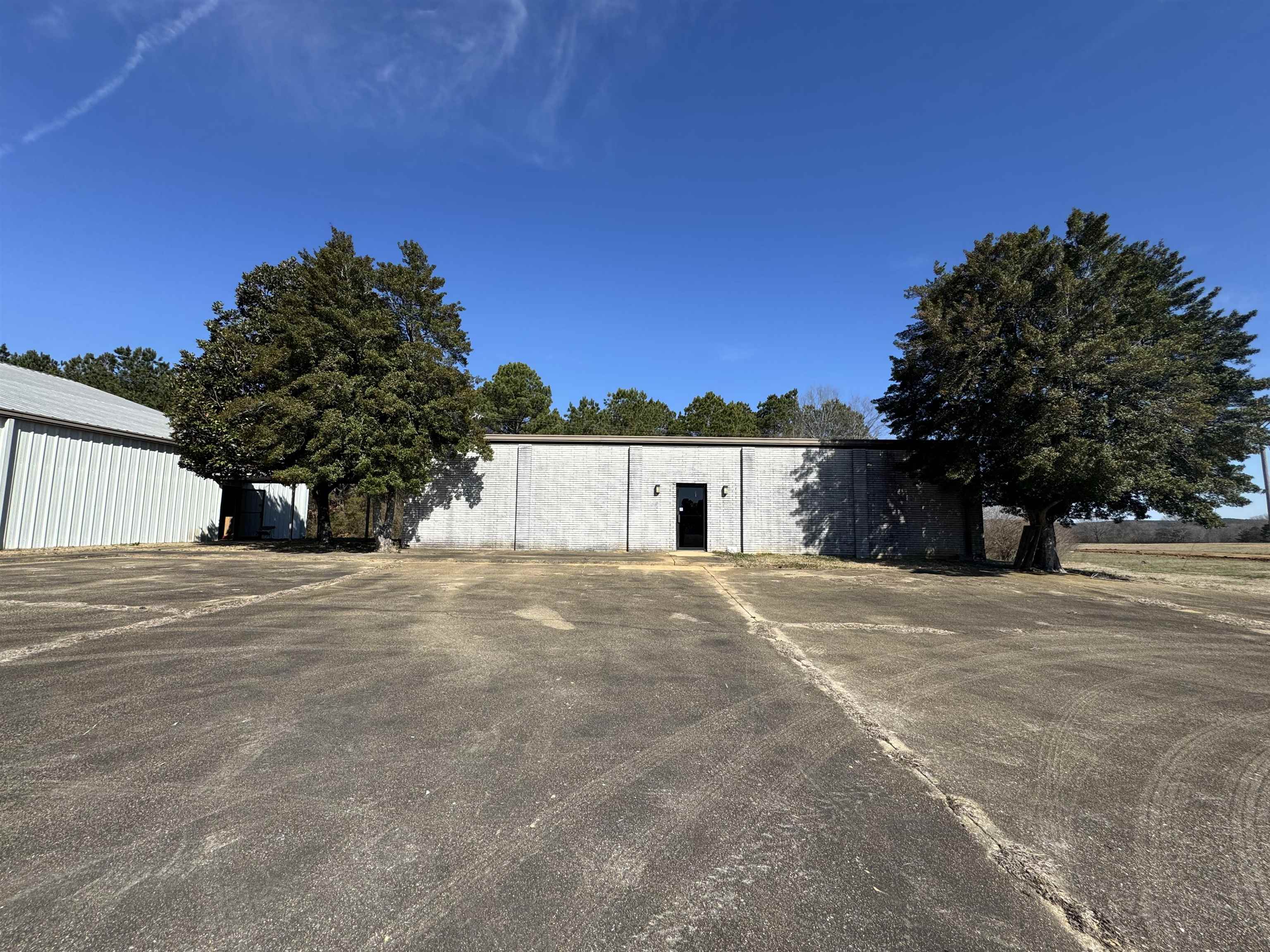 105 10th Ave