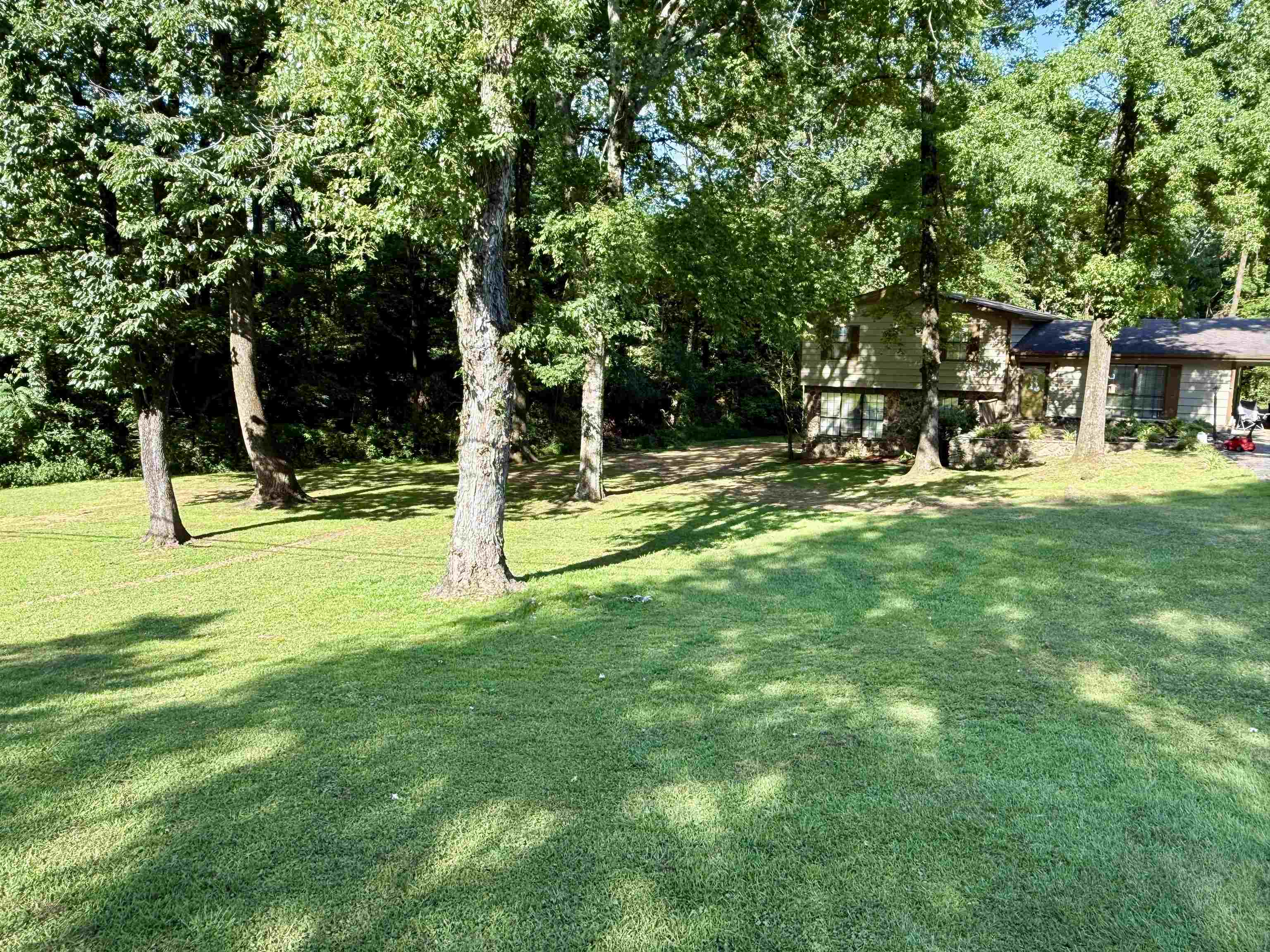 2102 Wilson Blvd