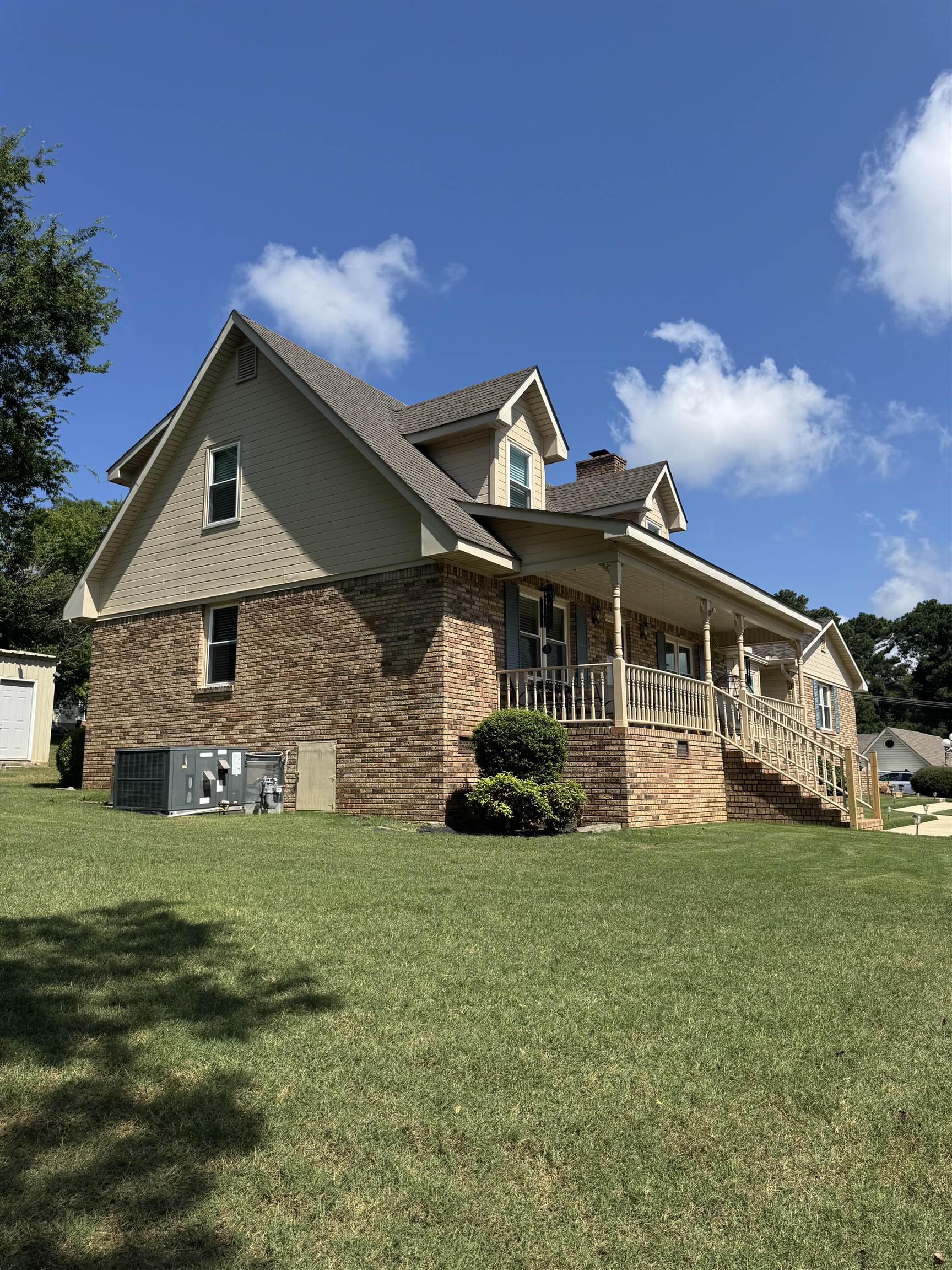 1327 Jackson Ave