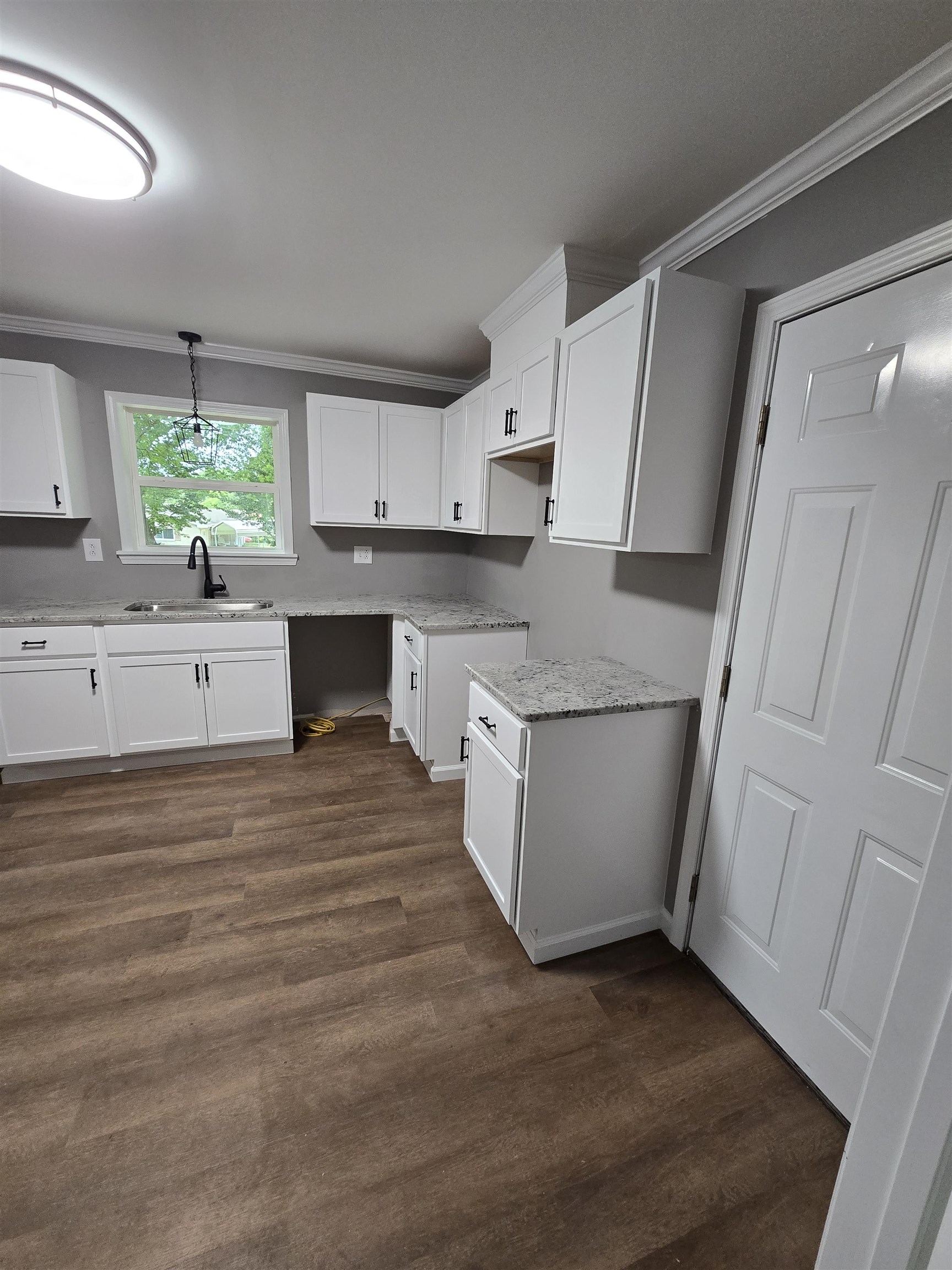 275 Parks Dr