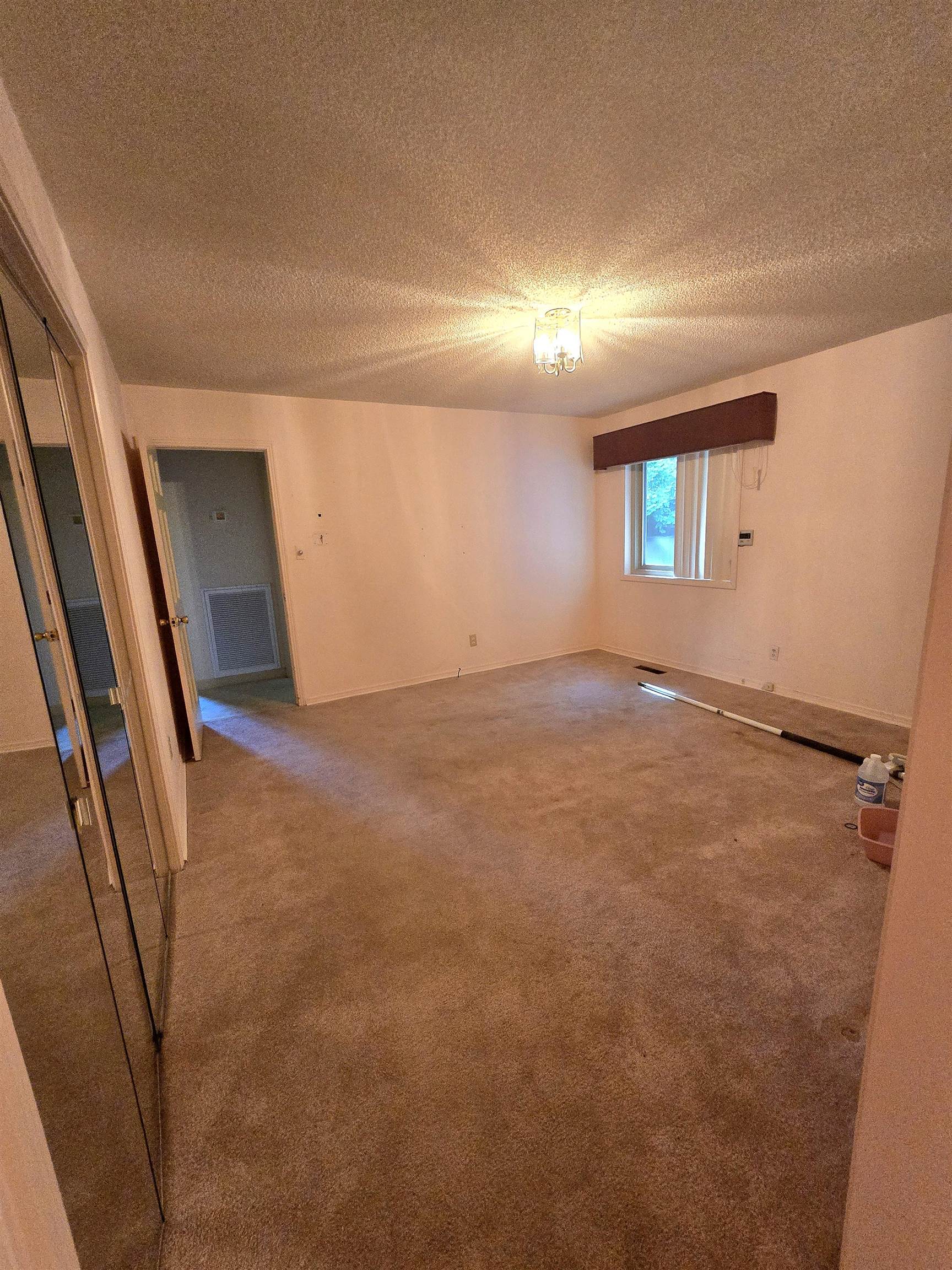 145 Forest Dr