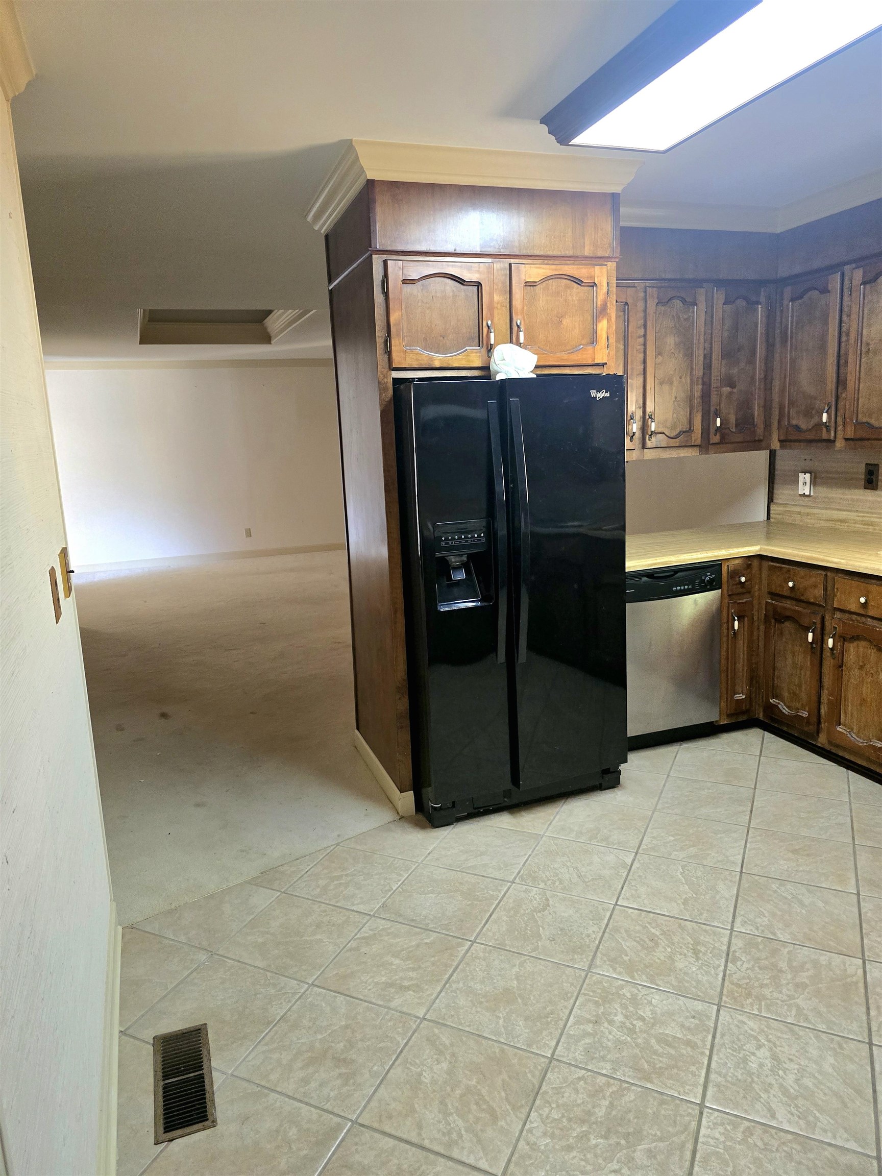 145 Forest Dr